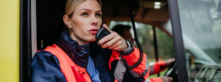 Best 2-Meter Mobile Radios: High-Performance Options for Amateur Radio Operators