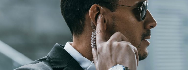 Top 5 Best Two-Way Radio Headsets for Clear and Reliable Communication
